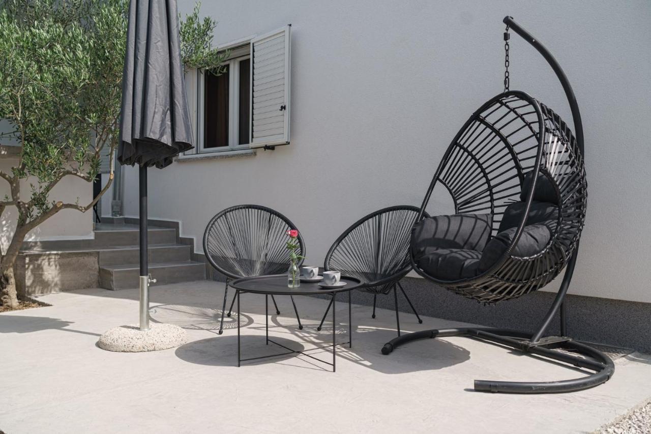 Apartman Rusula Vodice Bagian luar foto