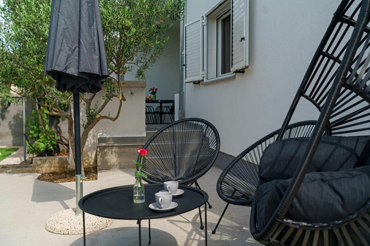 Apartman Rusula Vodice Bagian luar foto